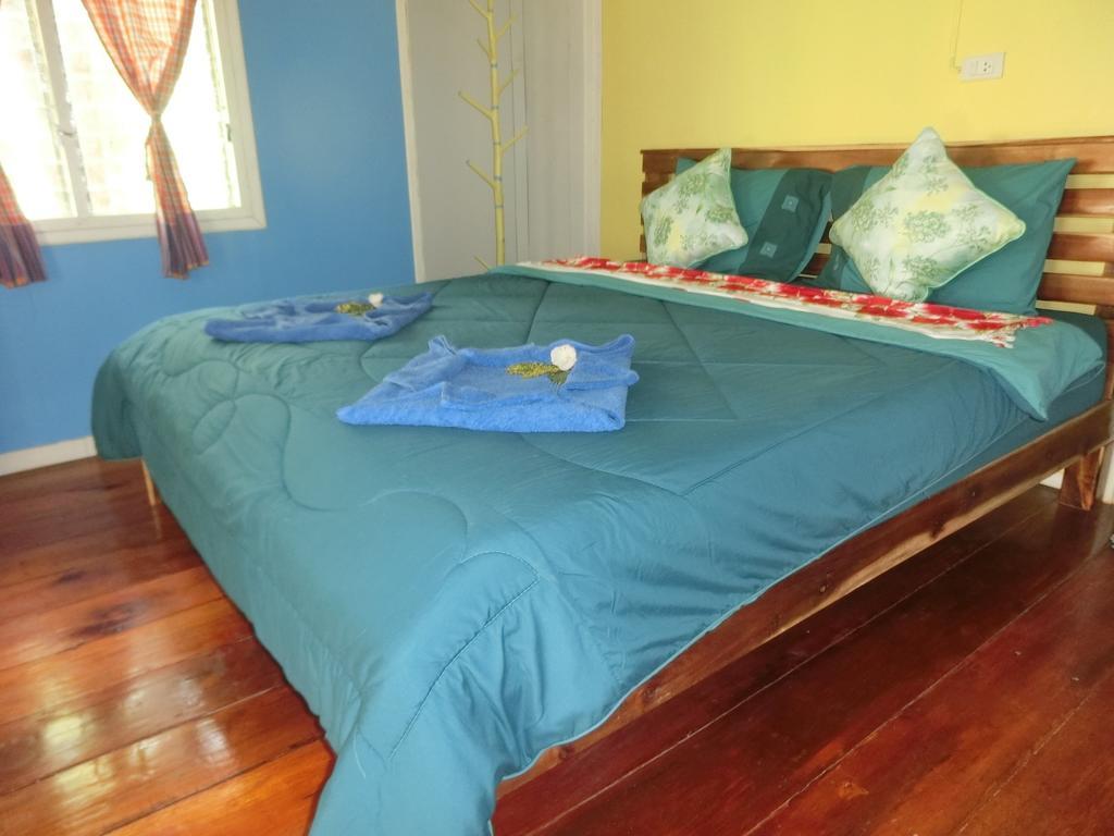 Simply Life Bungalow Ko Lanta Oda fotoğraf
